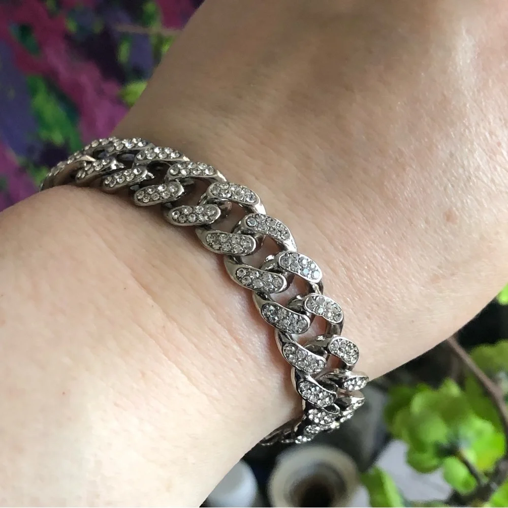 Men’s and women’s silver plated sparkle iced out Cuban chain link bracelet